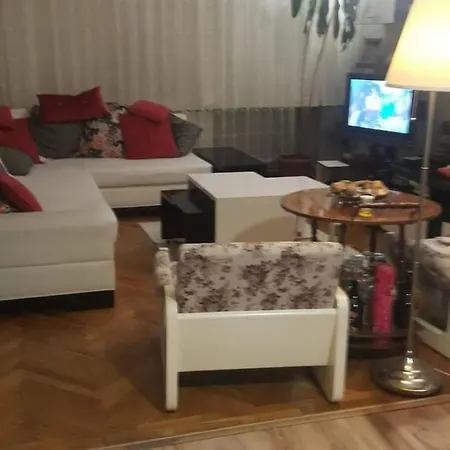 2 + 1 In Kadikoy *